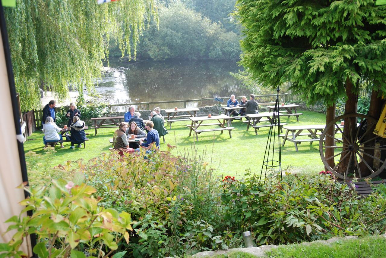 The Bull Inn West Tanfield Ripon Exteriör bild